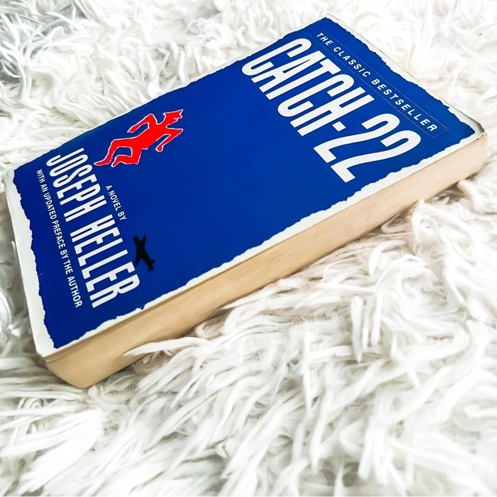 Catch-22 by Joseph Heller - Picture 7 of 7